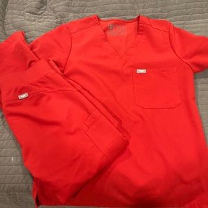 Figs red scrubs